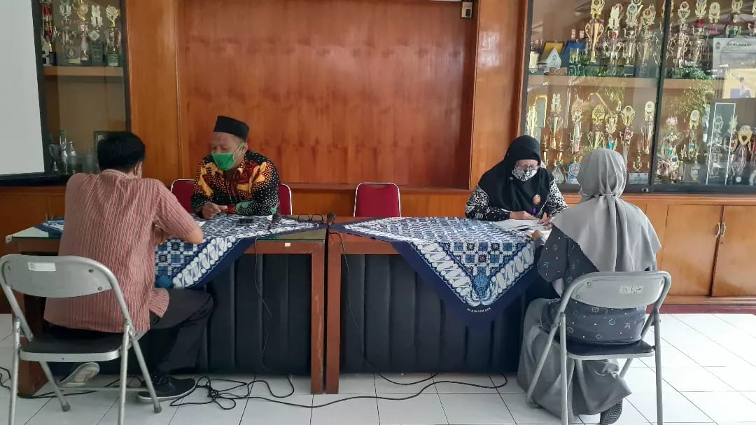 Madrasah Al Quran Kemantren Ngampilan Bersama Penyuluh Agama Islam KUA